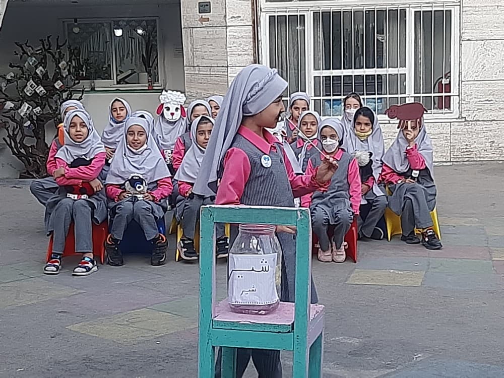  یادگیری بهتر دروس با نمایش و استفاده از ظرفیت های خلاقانه دانش آموزان