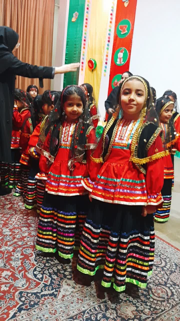برگزاری جشن یلدای دبستان شهید برومند