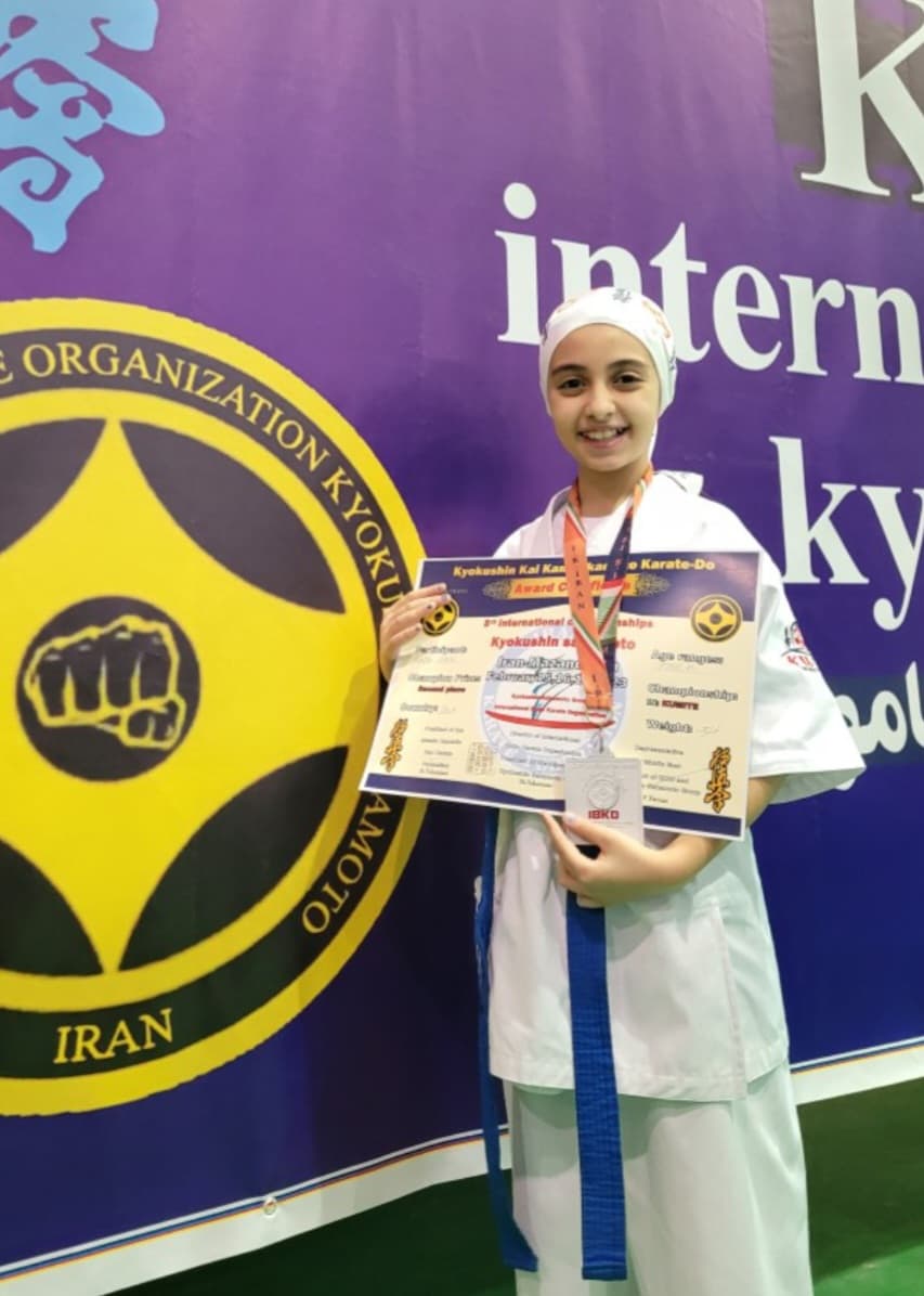 رانیا امینی   دانش آموز فرهیخته ورزشکار